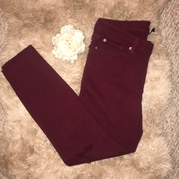 GAP Denim - Size short 6 maroon GAP ripped jeggings